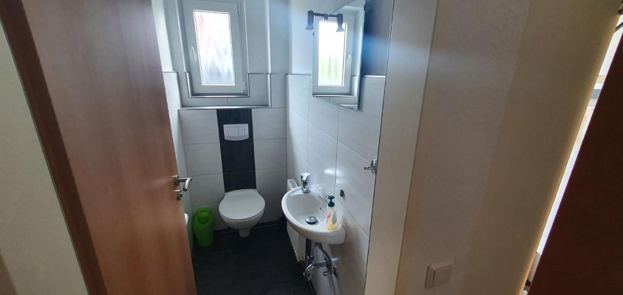 Ferienhaus Am Wellenpark Norddeich Экстерьер фото